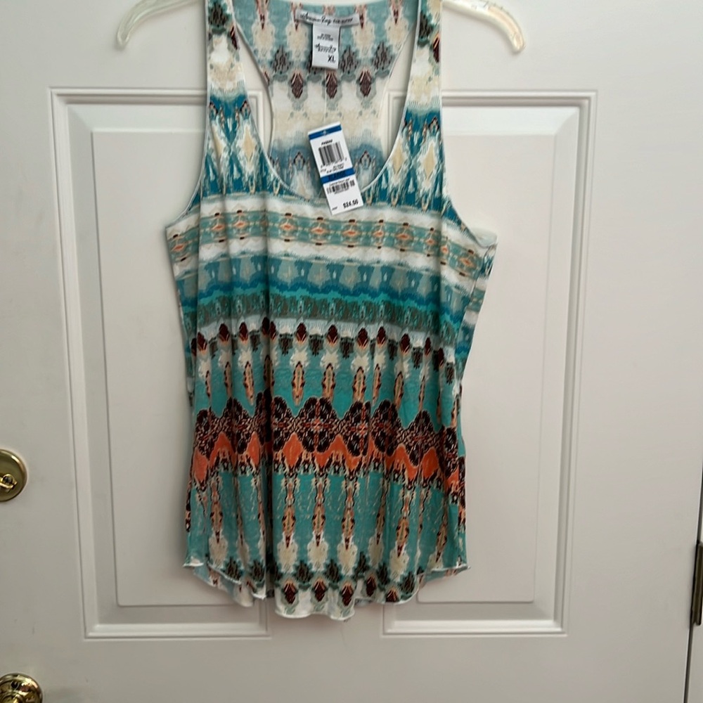 American Rag Women’s Tank with Summery Southwest Print XL. NWT